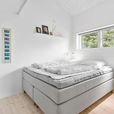 4 Bedroom Cozy In