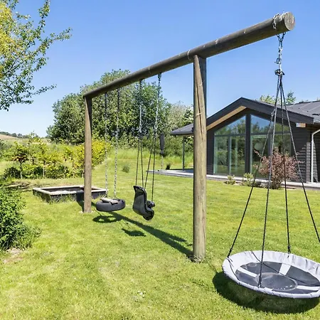 4 Bedroom Cozy In * Knebel