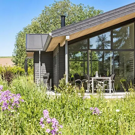 4 Bedroom Cozy In Vakantiehuis *